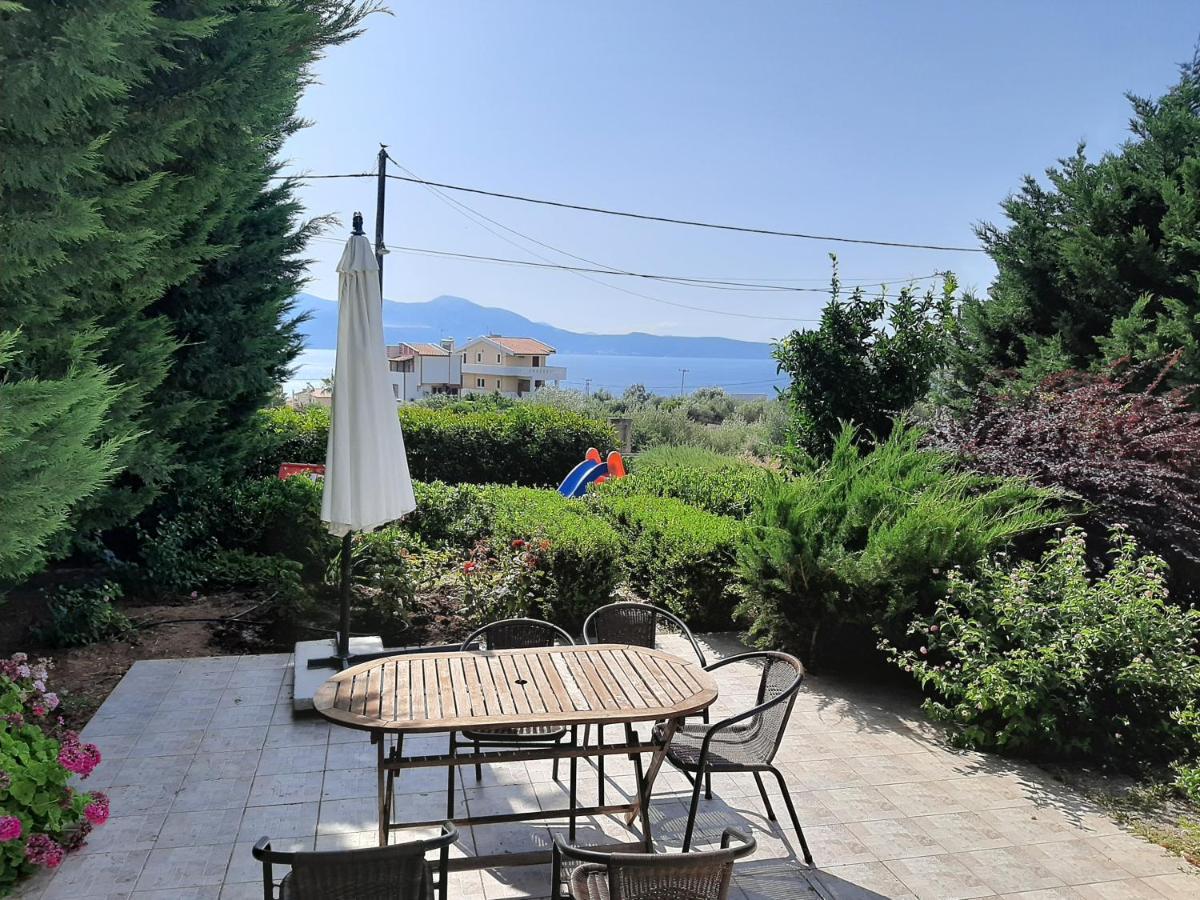 Aliveri Flat With Sea View Alivérion Exterior foto