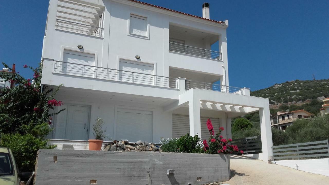 Aliveri Flat With Sea View Alivérion Exterior foto